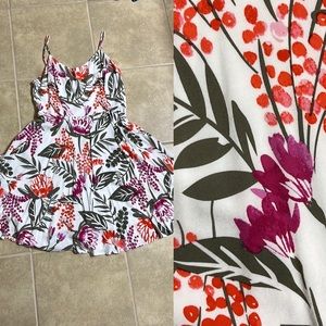 L Old Navy Fit and Flare Summer Dress. White with flowers.